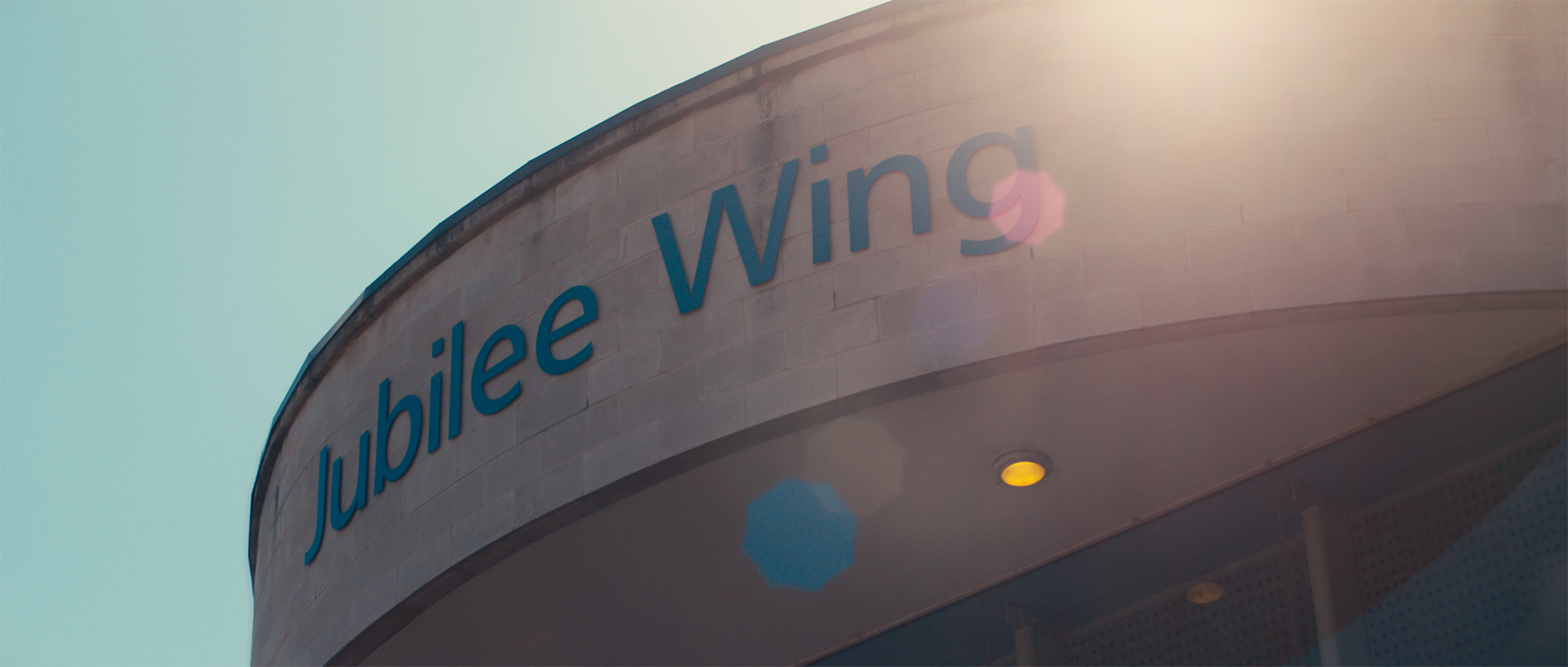 _0004_1920x817-LTHT-Web-Frame